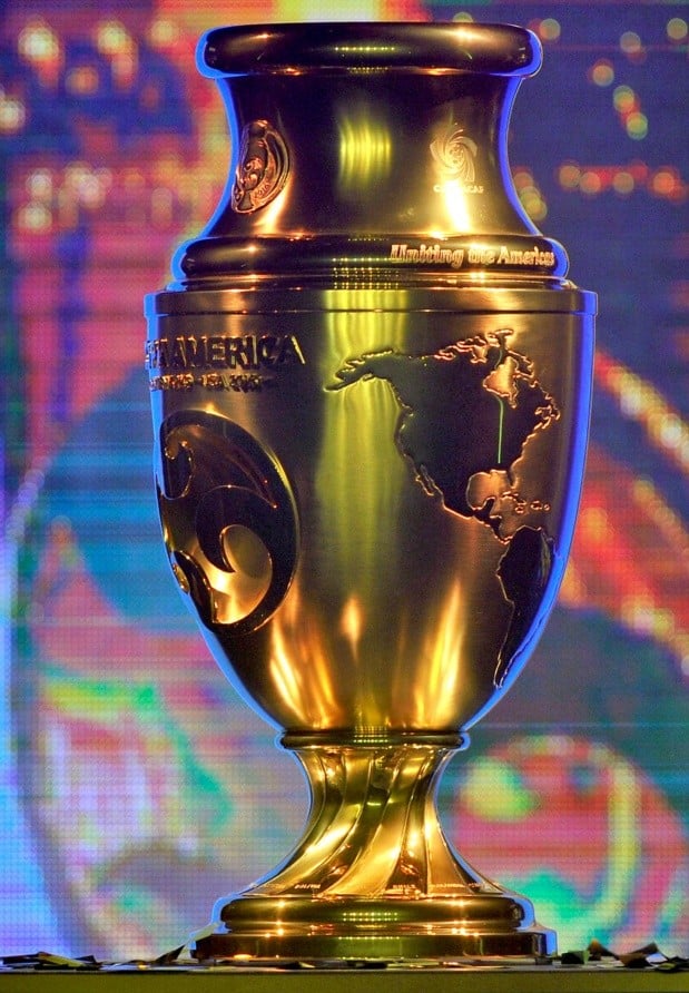 El trofeo de la Copa América Centenario