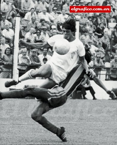 Galería René Houseman, el inmortal El Gráfico