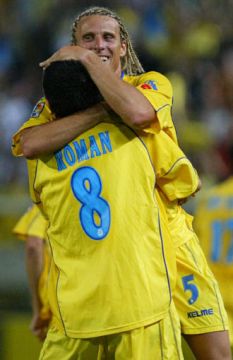 LOOK trencitas y abrazo con Riquelme en el Villarreal.