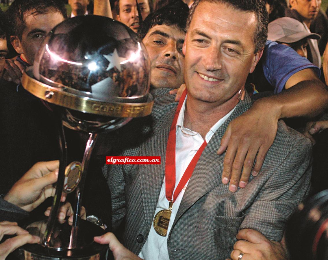 Imagen Orgullo justificado. El entrenador supo orientar, con perfil bajo, a un buen plantel.