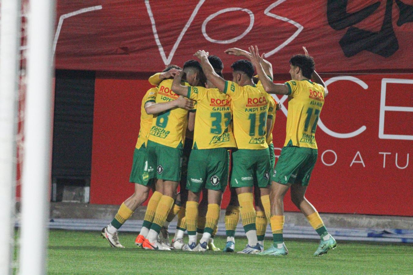 Defensa fue efectivo y logró un triunfazo en La Plata | El Gráfico