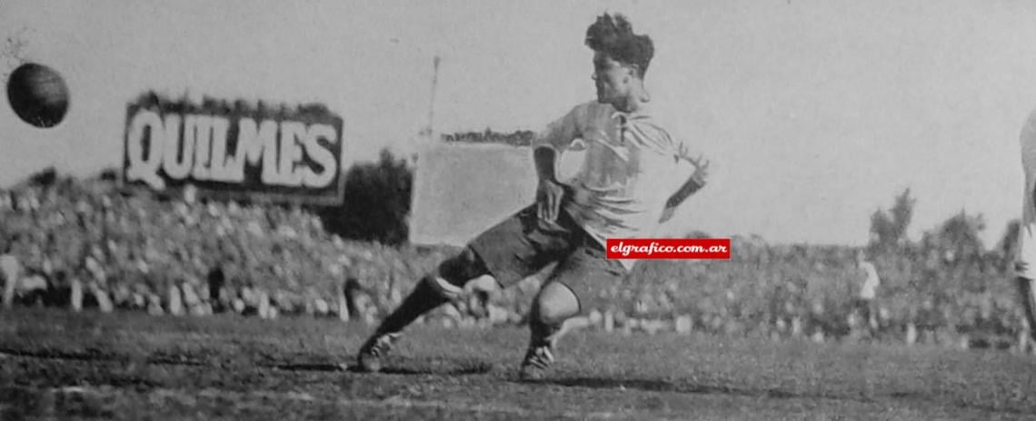 Imagen ARGENTINA 4 – BRASIL 1. El centro-forward argentino Seoane venció tres veces a la ciudadela enemiga.