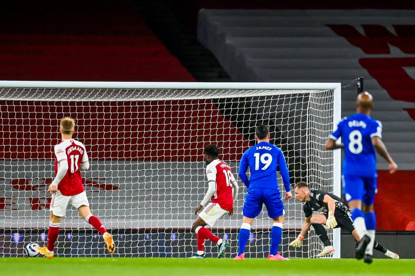 Imagen El único tanto del partido, obra de Bernd Leno, en contra de su valla. Tremendo blooper del arquero alemán.