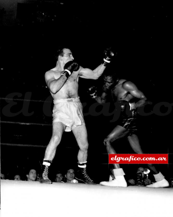 Imagen La pelea entre el Intocable y Morgan fue el 13 de mayo de 1967 en el Luna Park.