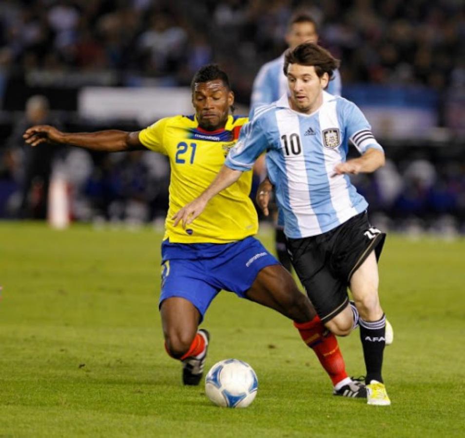 En 2012 le marcó el primero de los 5 goles que le hizo a Ecuador