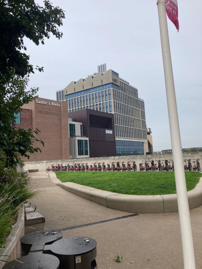 Imagen Los estudios de la BBC, otro de los encantos del barrio.