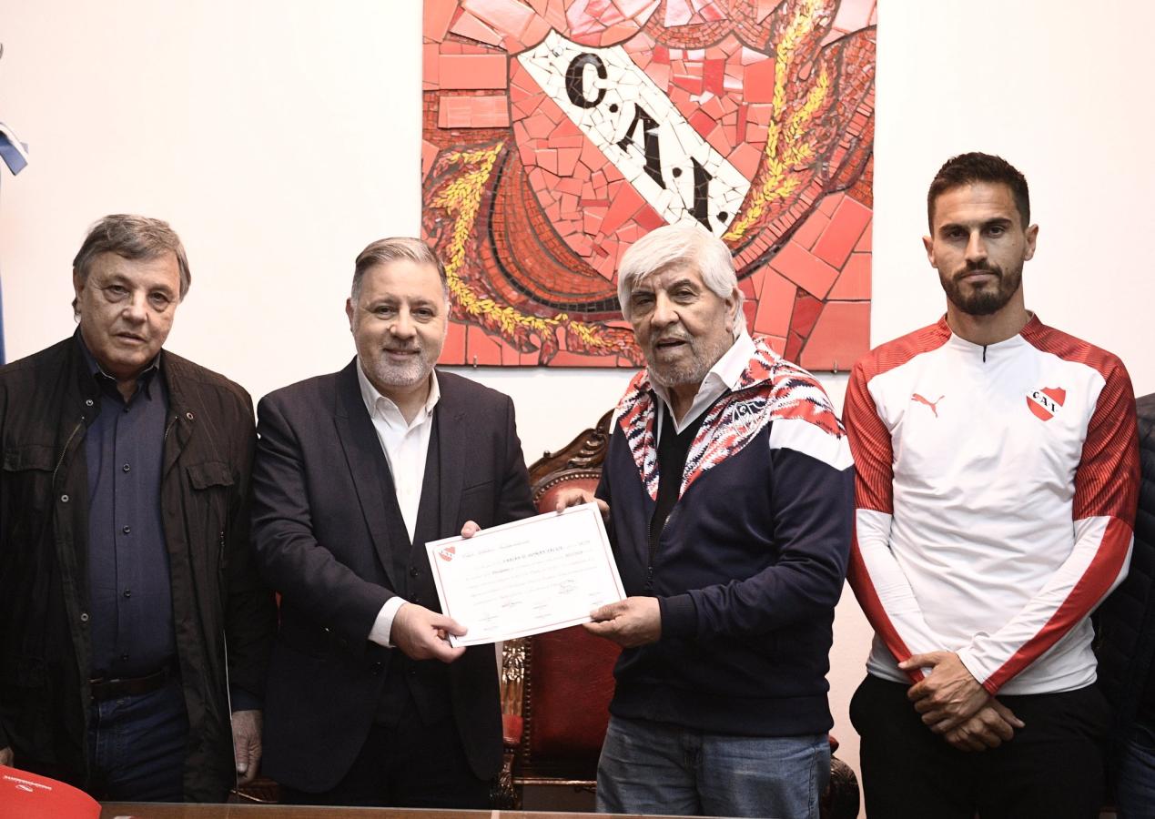 Imagen En octubre del año pasado, Independiente cambió sus autoridades luego de unas dilatadas elecciones (@INDEPENDIENTE)