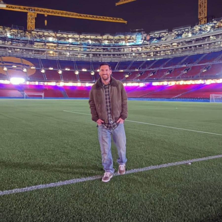 Imagen La visita de Messi al Camp Nou, en plena noche y sin aviso.
