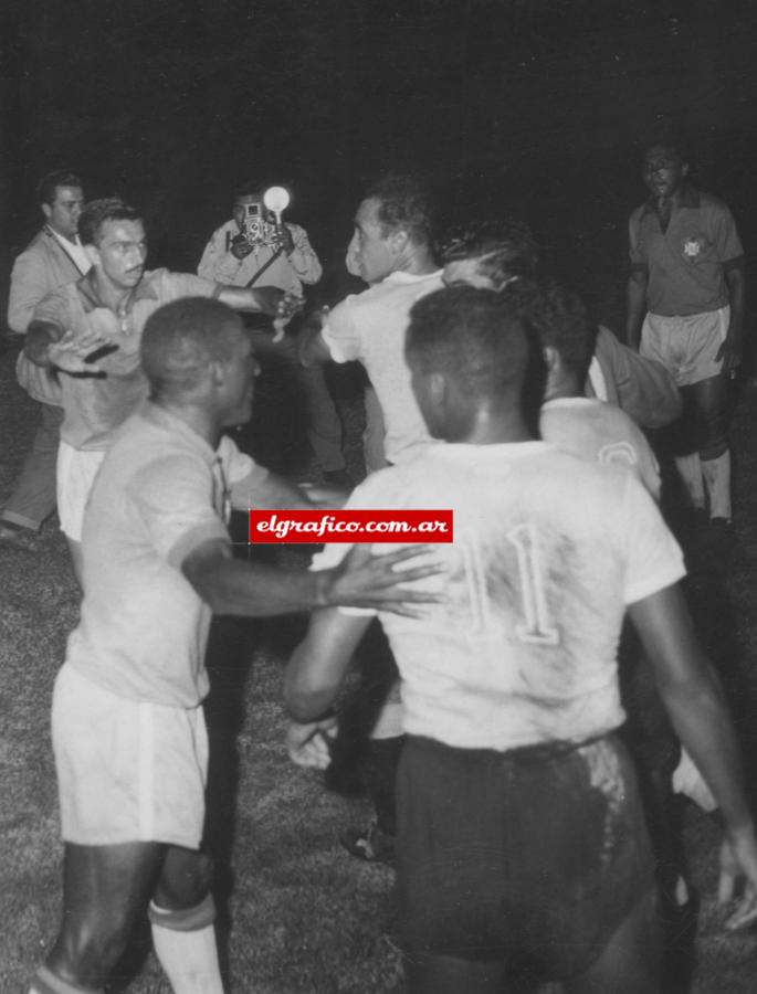 Imagen Algunos jugadores pedían calma.