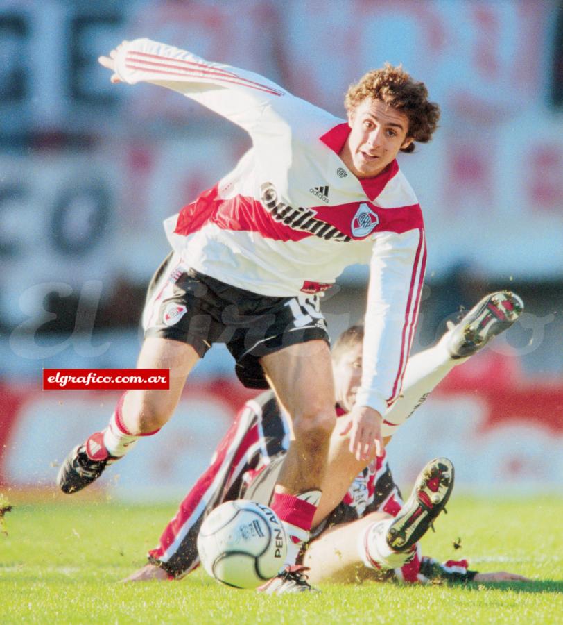Imagen Debutó en River en agosto de 1996. Año en el cual el Millonario había ganado la Copa Libertadores.