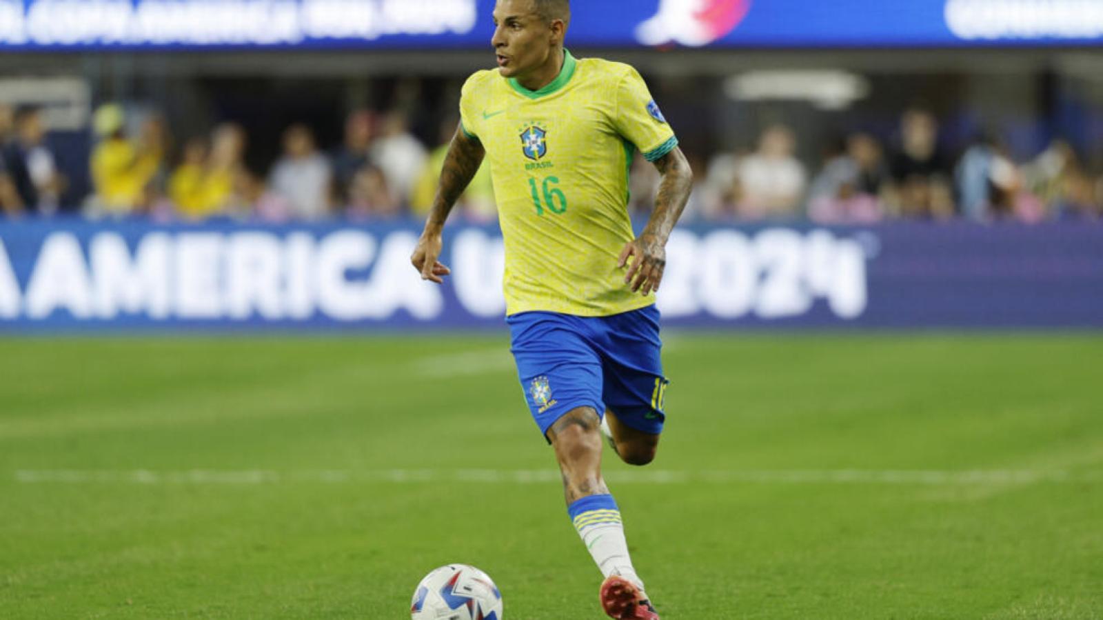 Imagen Guilherme Arana comprendió las críticas contra Brasil y evitó las excusas sobre los campos de juego y el calor.