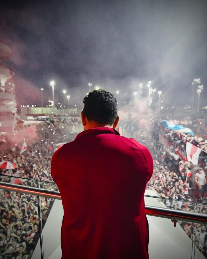 Imagen La enorme espalda de Gallardo para absorber presiones y buscar el milagro de River.