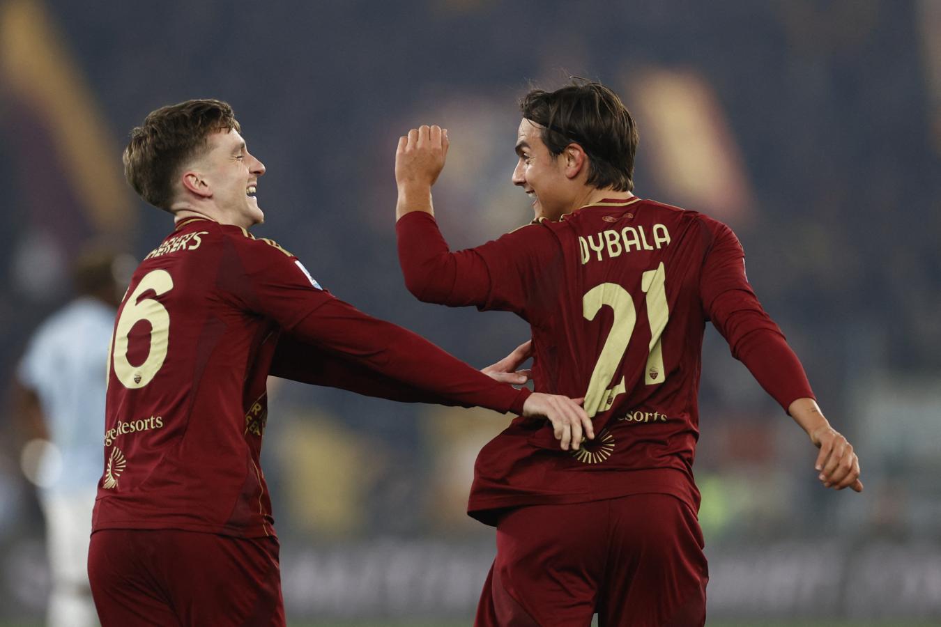 Lush Asistencia De Soulé Y Dedicatoria Para Dybala En El Triunfo De Roma Wallpaper Digital Art Lush Asistencia De Soulé Y Dedicatoria Para Dybala En El Triunfo De Roma Wallpaper Digital Art