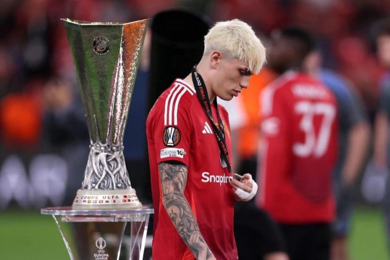 Imagen de Garnacho explotó tras perder la Europa League y puso en duda su continuidad en Manchester United