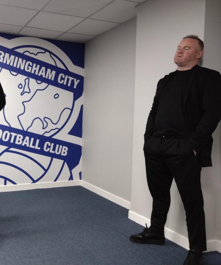 Imagen Wayne Rooney llegó con buenas expectativas pero jamás le encontró la vuelta a Birmingham.