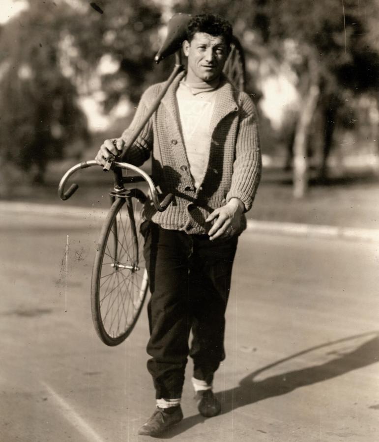 El mendocino Cosme Saavedra, uno de los mas grandes ciclistas de nuestra historia
