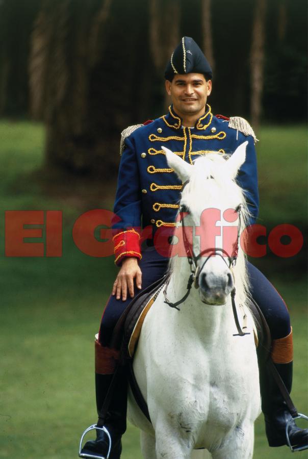 Chilavert a caballo, todo un prócer.