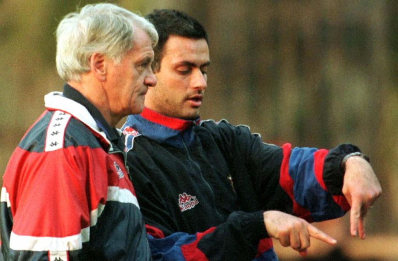Imagen José Mourinho, traductor y luego ayudante de Bobby Robson.