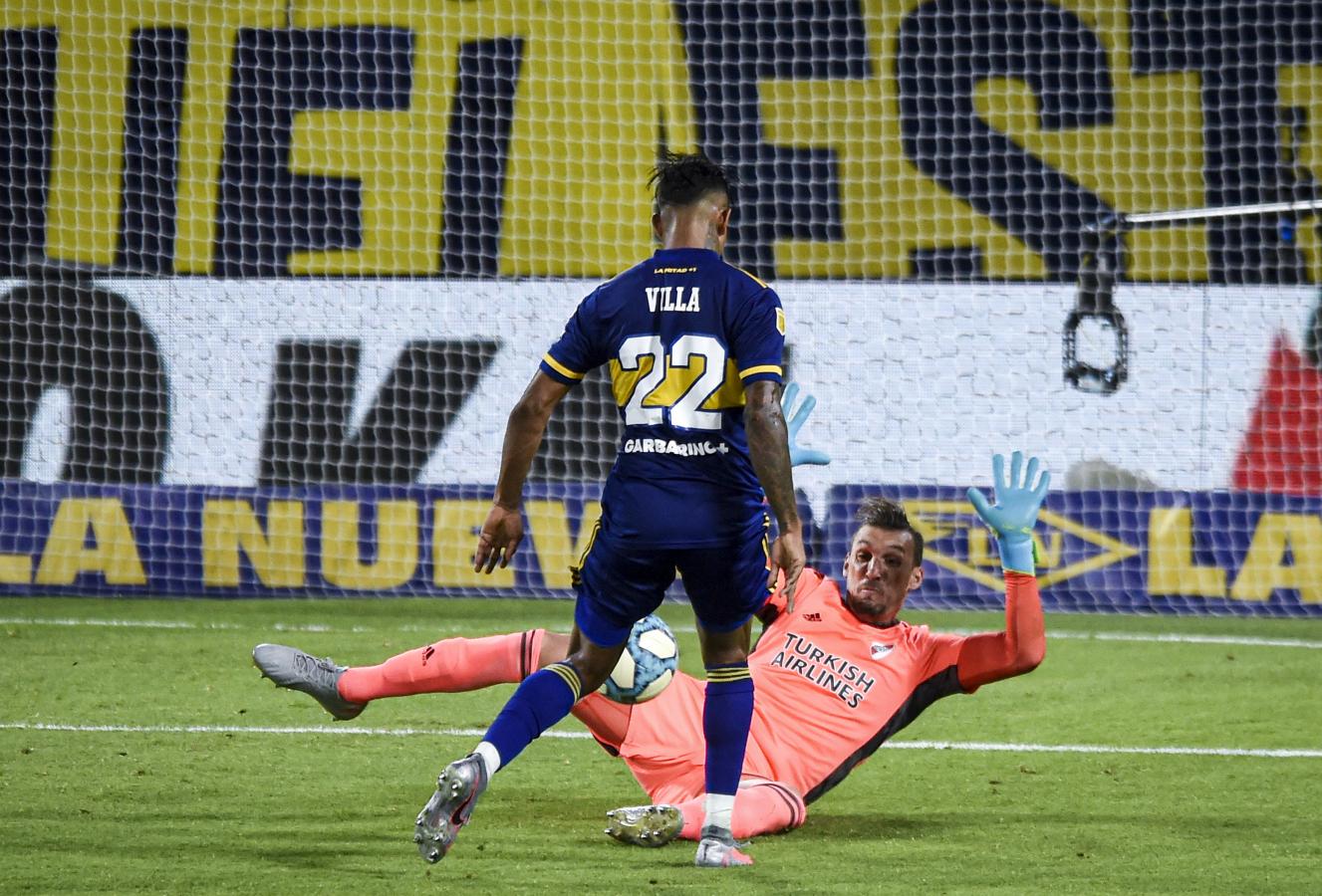 Imagen Pase de Tevez, gol de Villa y Boca logró un valioso 2-2 en La Bombonera