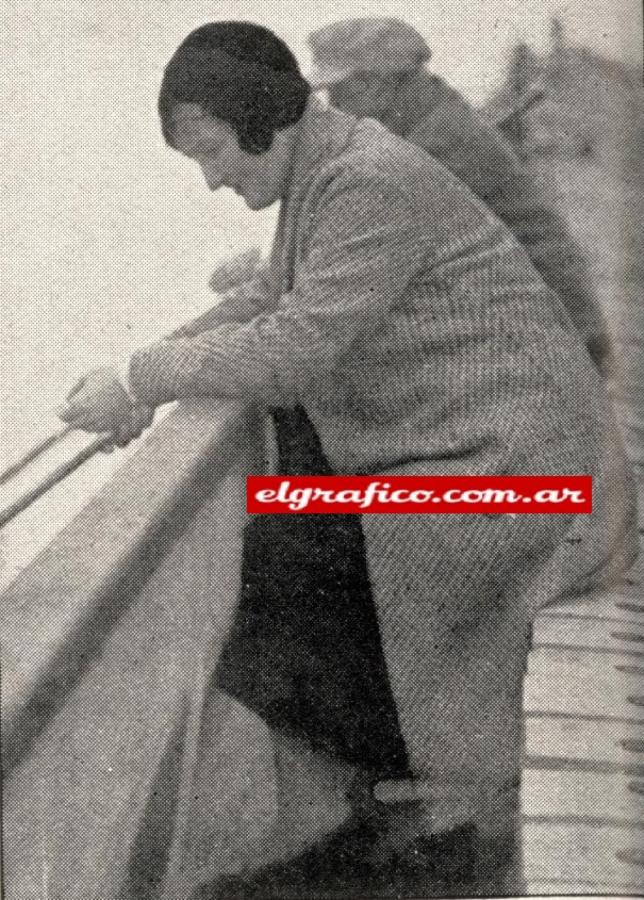 Imagen No sólo los hombres atisban la picada. También son muchas las damas que lo hacen con verdadero entusiasmo.