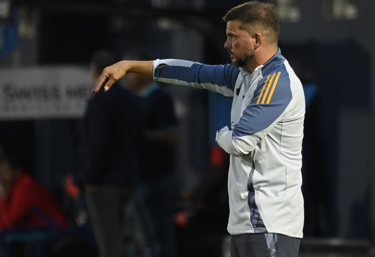Imagen Herrón dirgió al equipo en Victoria y también lo haría en los playoffs. Fotobaires.
