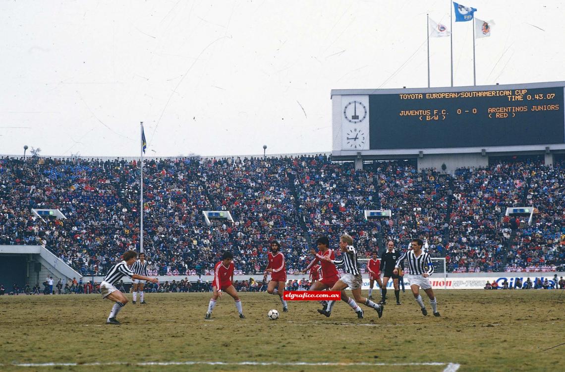 Imagen Argentinos enfrentó a Juventus por la Copa Intercontinental en una de las finales más apasionantes.