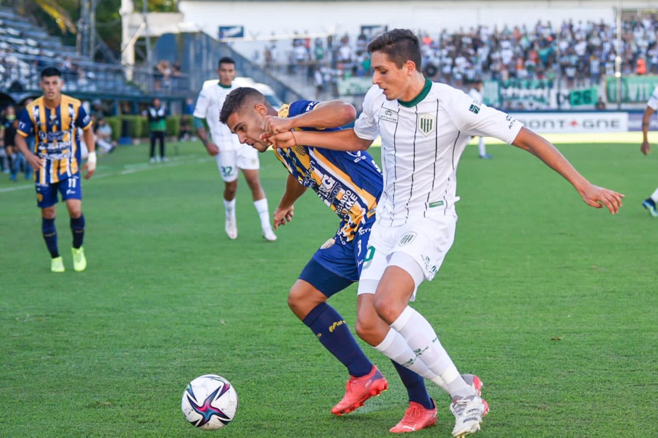 SEGUNDO TIEMPO: BANFIELD 2-1 DOCK SUD | El Gráfico