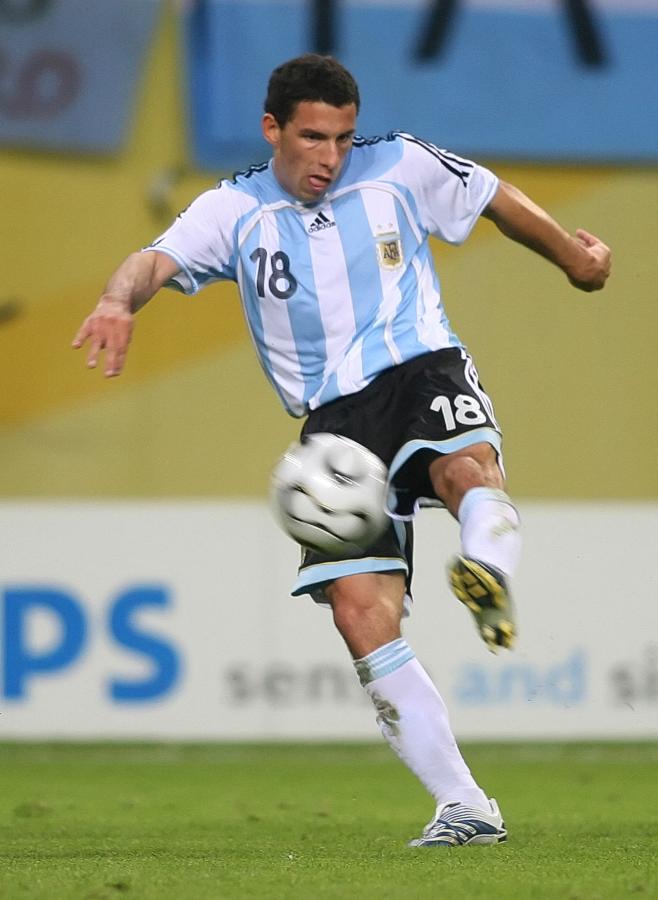 Imagen Maxi Rodríguez y un zurdazo memorable para darle la clasificación a Argentina en 2006