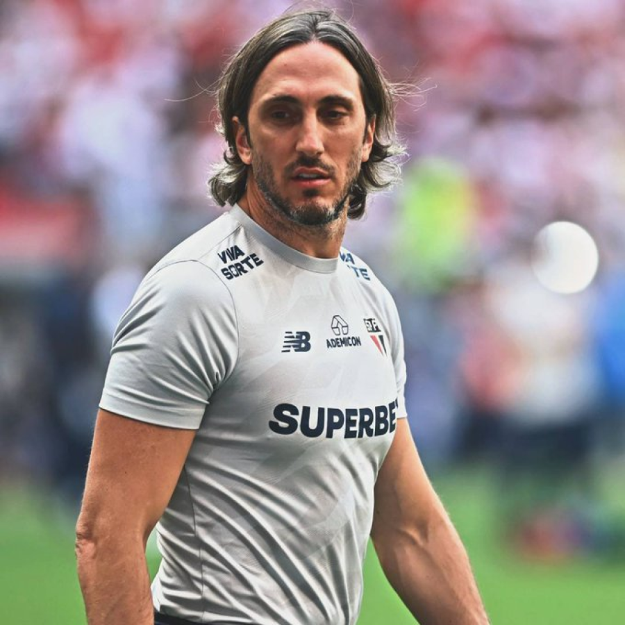 Imagen Zubeldía dirigió a São Paulo durante la fase de grupos, antes de que asumiera Crespo.