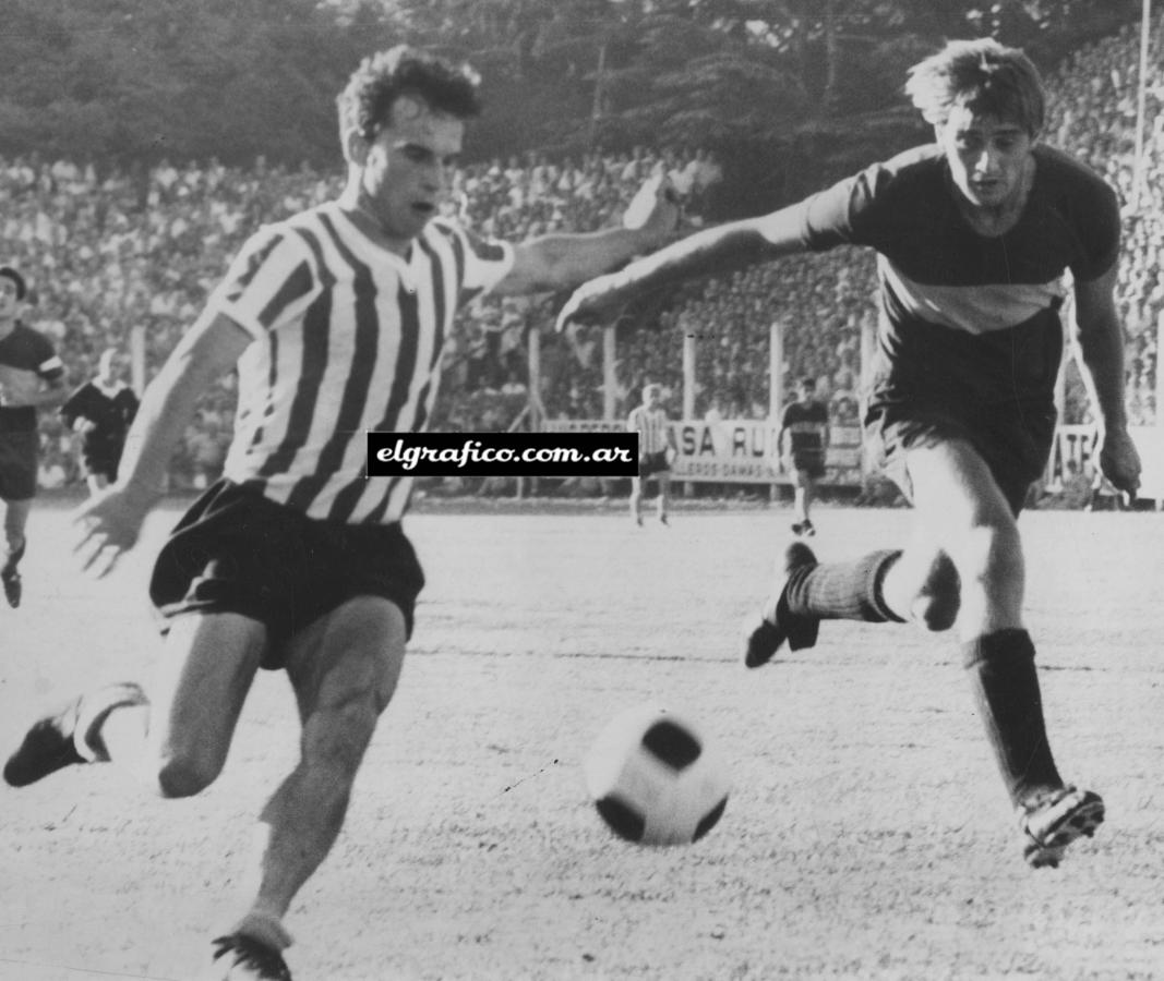 El jugador. La tarde del partido frente a Boca en La Plata. La tarde de su famoso gol sobre la hora. Agresividad. Potencia. Movilidad. Trabajo. Y talento. 