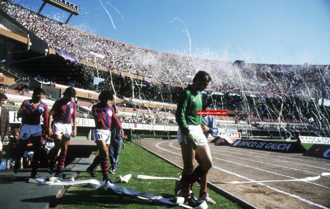 Historia Del Futbol Argentino Por Juvenal Capitulo Xix 1981 1985 El Grafico