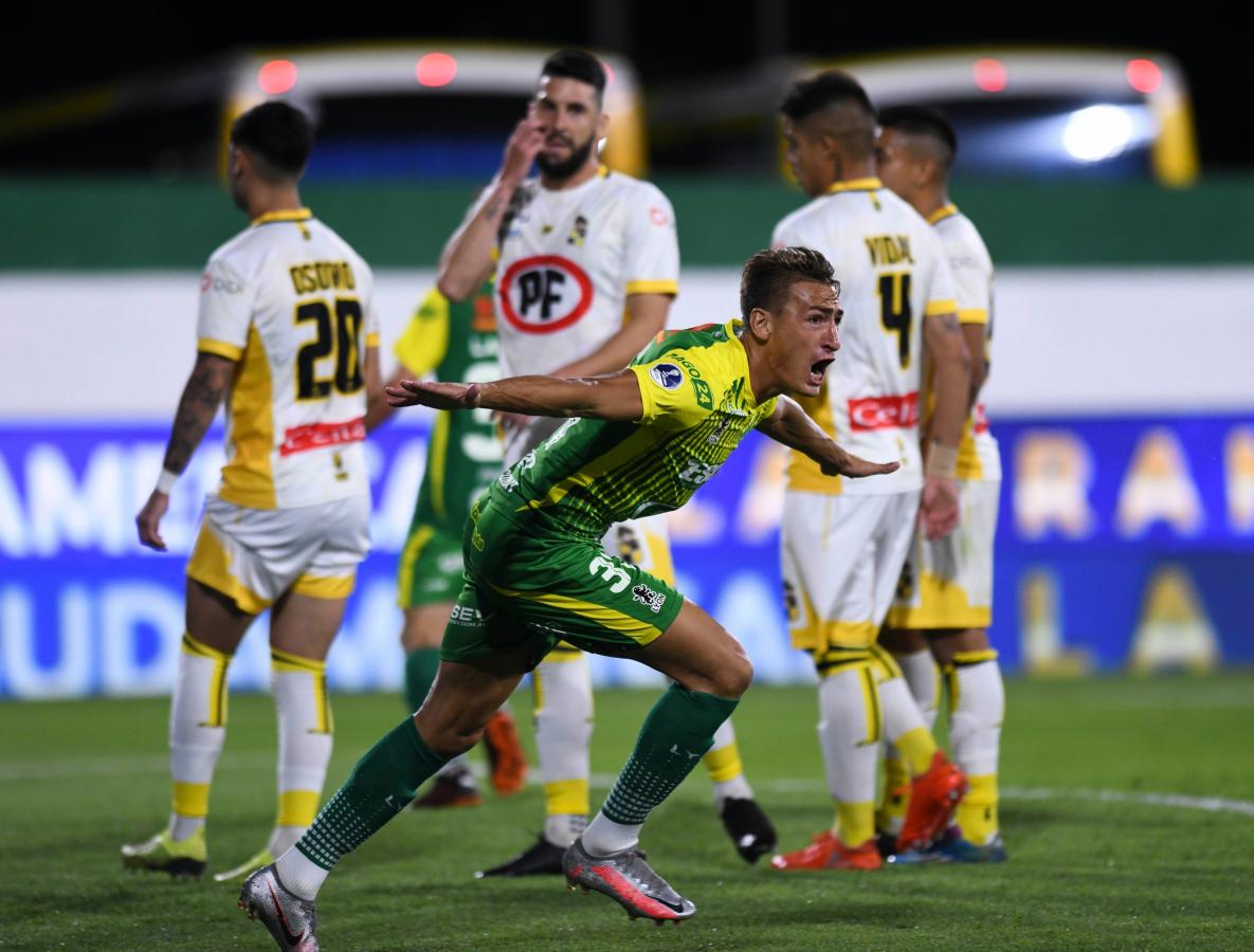 Imagen Braian Romero abre las alas para que el Halcón se meta en la gran final. Una noche inolvidable, con hat-trick incluido.