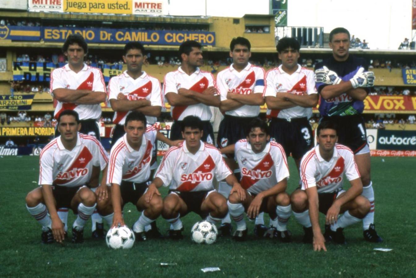 Imagen Triunfo de campeón: por la fecha 18 del Apertura 1994, River goleó 3-0 a Boca y quedó a un paso de la vuelta olímpica