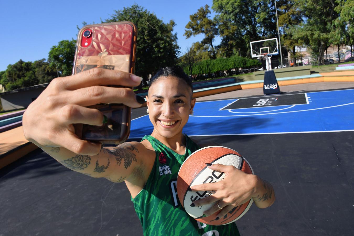 Imagen La jugadora-influencer: trabaja para NBA Latam y varias marcas.