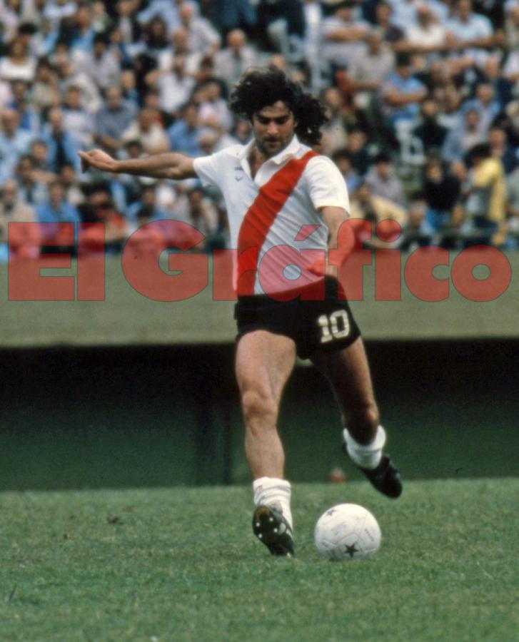 Kempes, una zurda implacable.