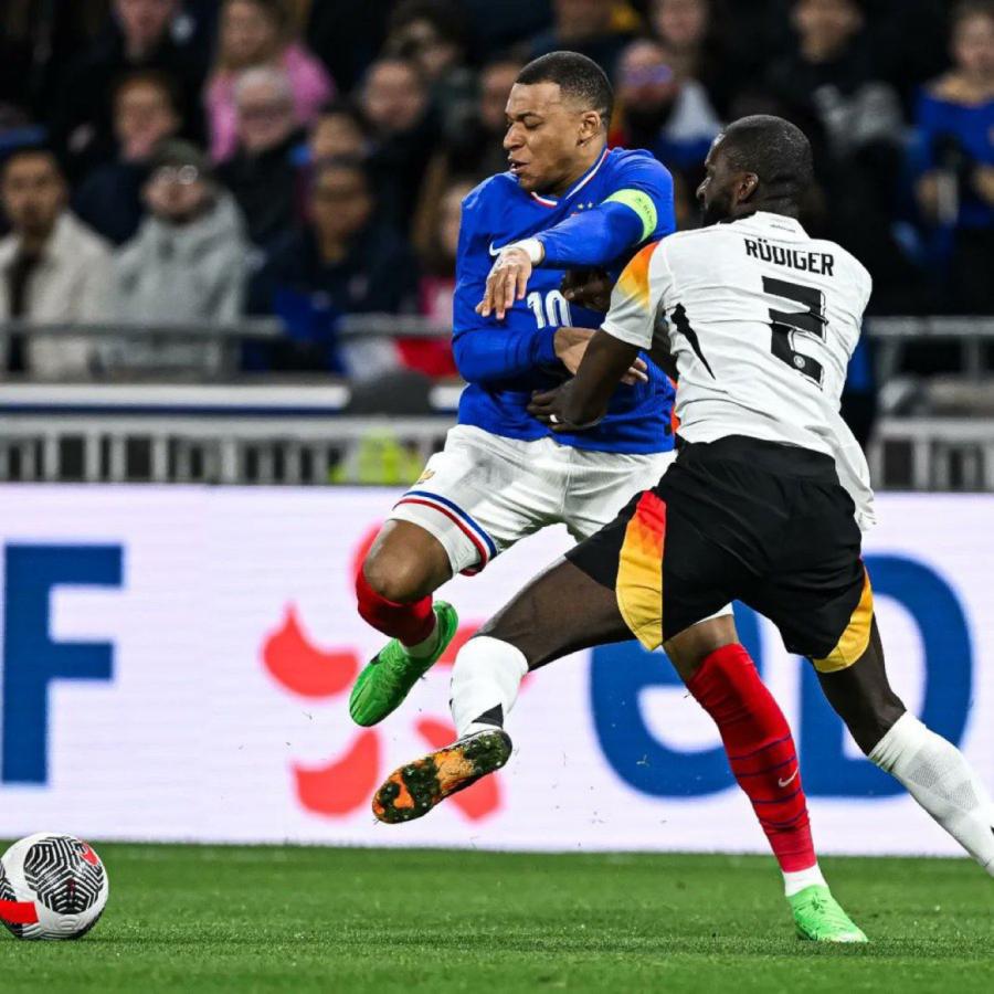 Imagen Mbappé y Rudiger ya se encontraron en el último duelo entre Francia y Alemania.