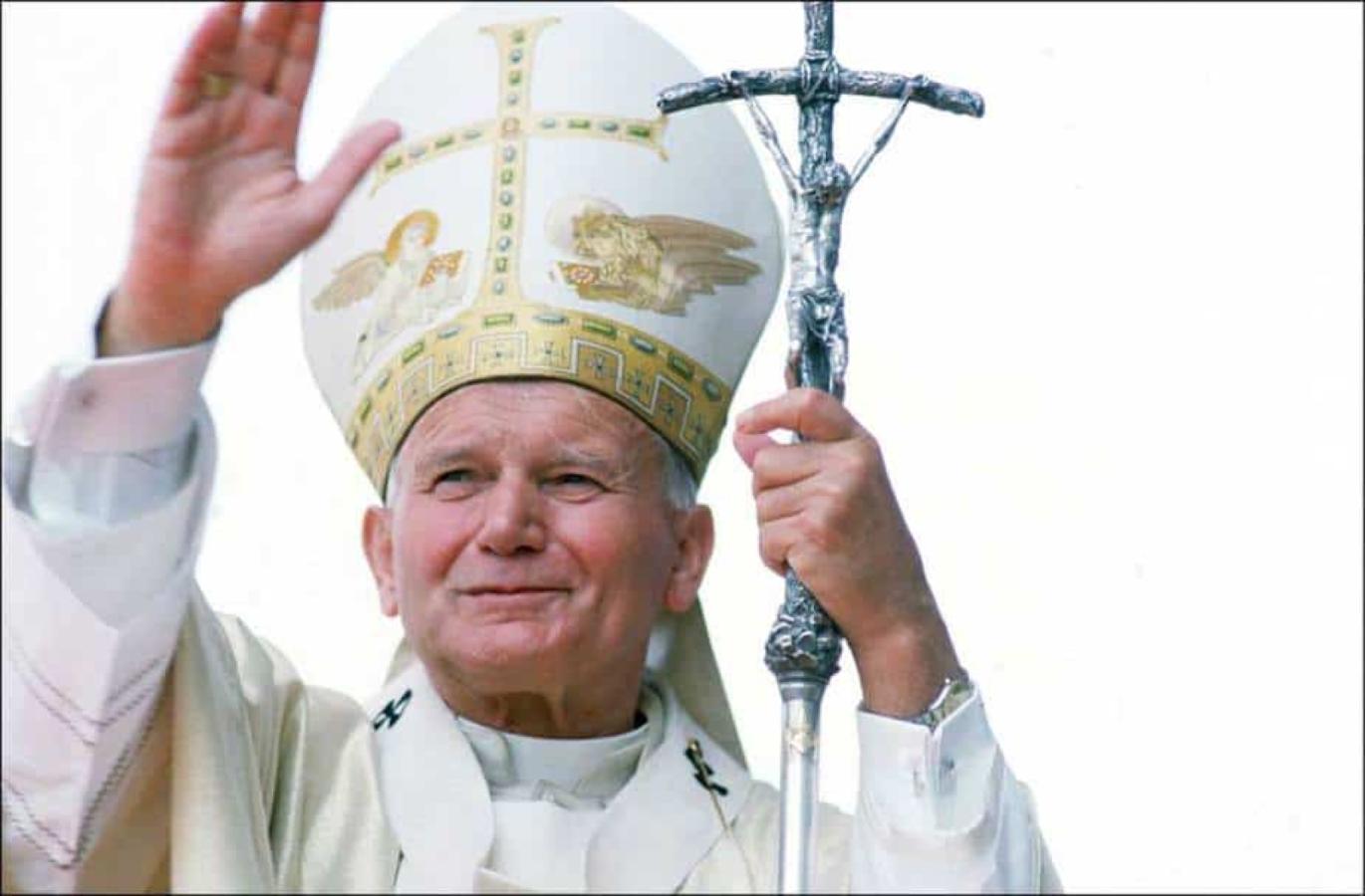 Imagen Juan Pablo II murió en 2005 y los Lobos volvieron a subir de categoría.