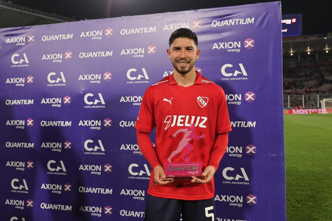 Imagen Felipe Loyola, nuevo jugador de Independiente que se convirtió rápido en figura.