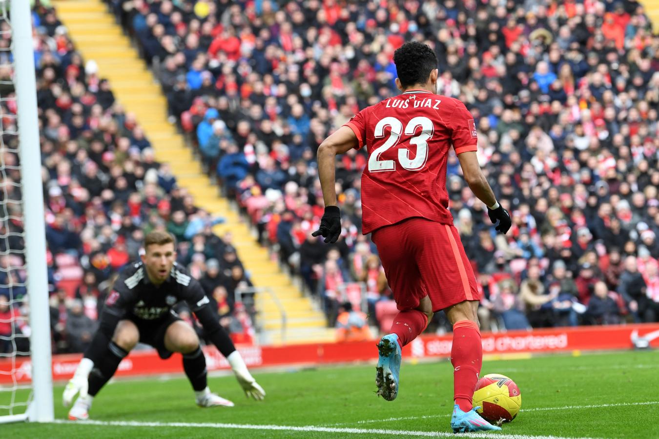 Imagen Debut y asistencia para Luis Díaz en Liverpool (PAUL ELLIS / AFP)