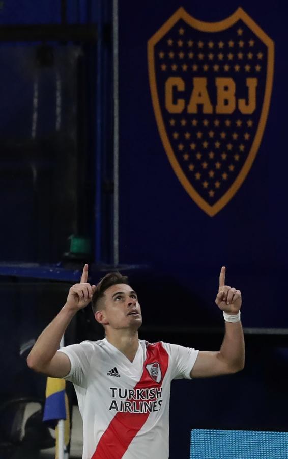Imagen Borré celebra su tanto, el segundo de River. Fue de cabeza tras un centro de Nacho Fernández.