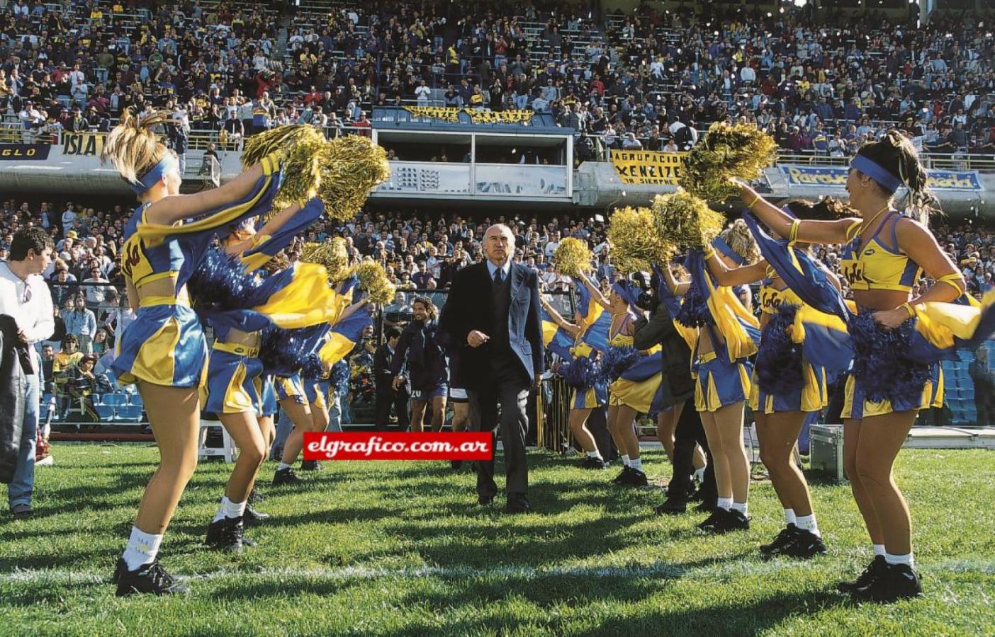 Imagen Bianchi, el día que materializó la vuelta a Boca, en 2003.