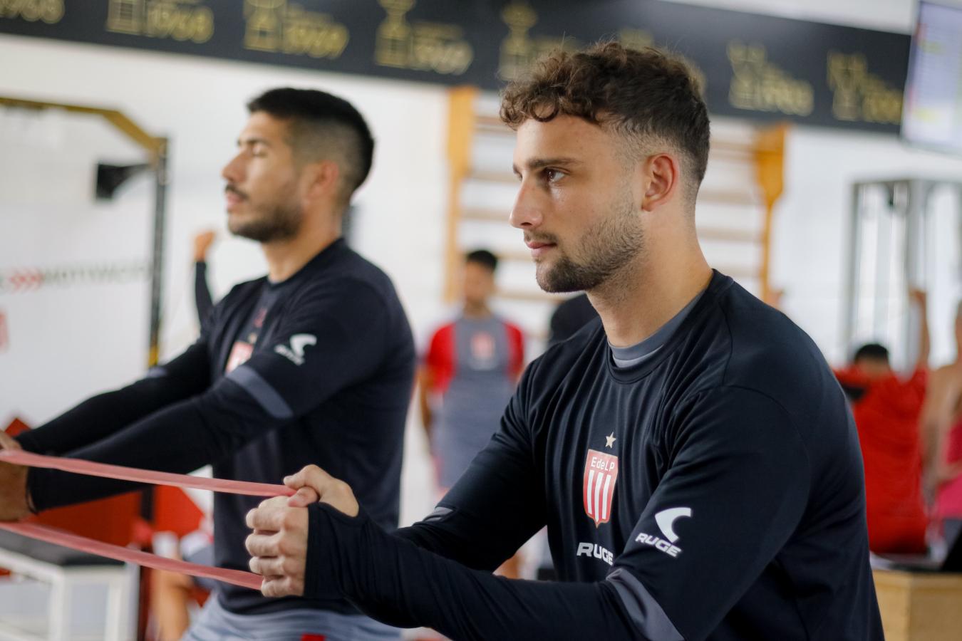 Imagen Boselli entrenándose en Estudiantes junto a Lollo, otro ex River.