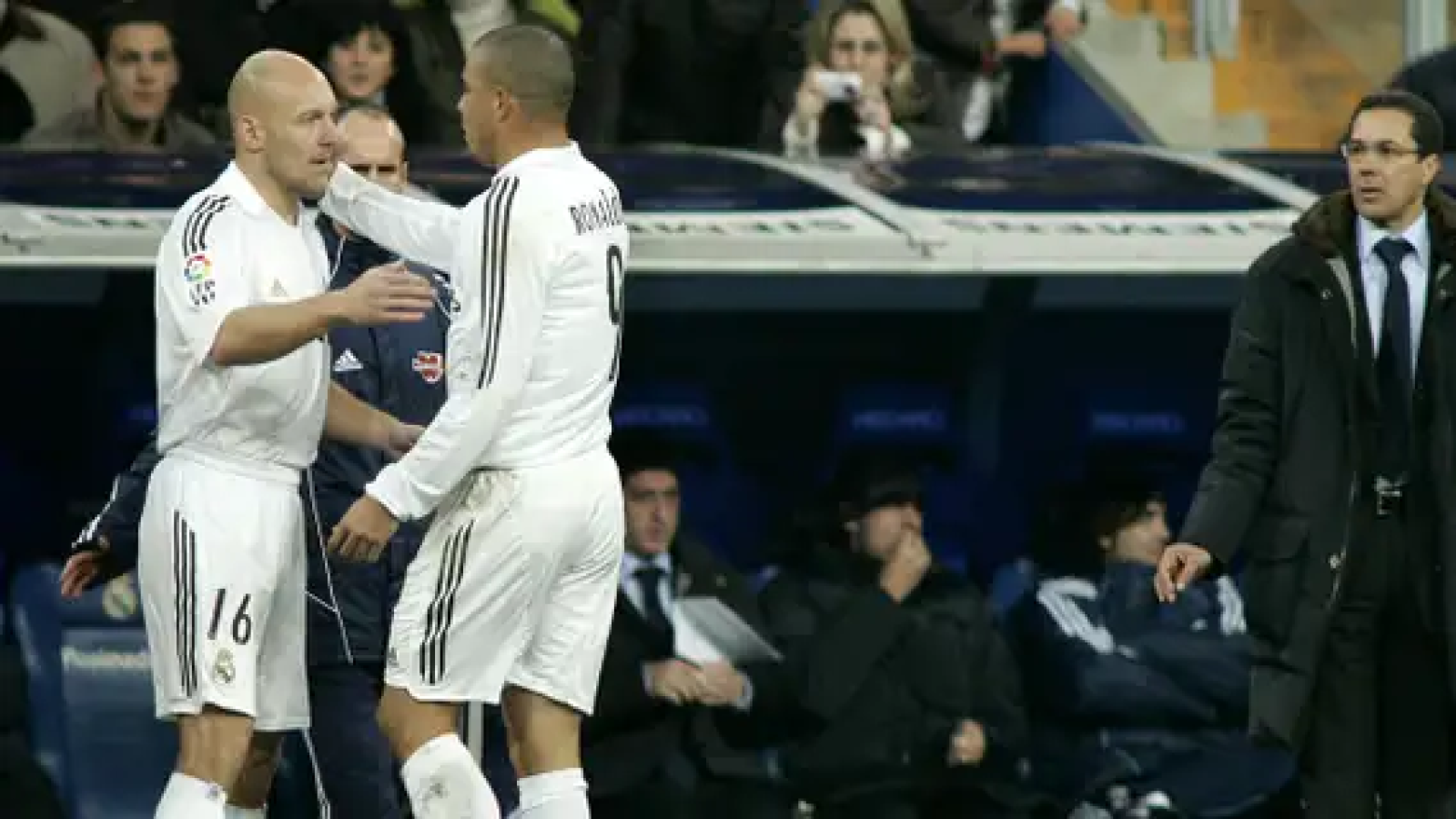 Imagen "Una verdadera calamidad", calificó Ronaldo a Gravesen.