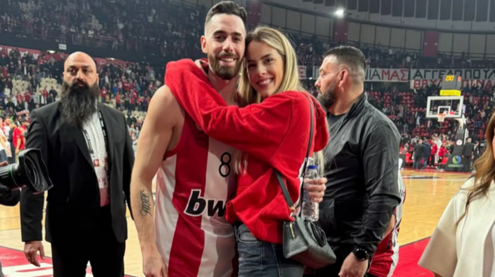Imagen Luca Vildoza y su esposa, detenidos en Italia por agresión.