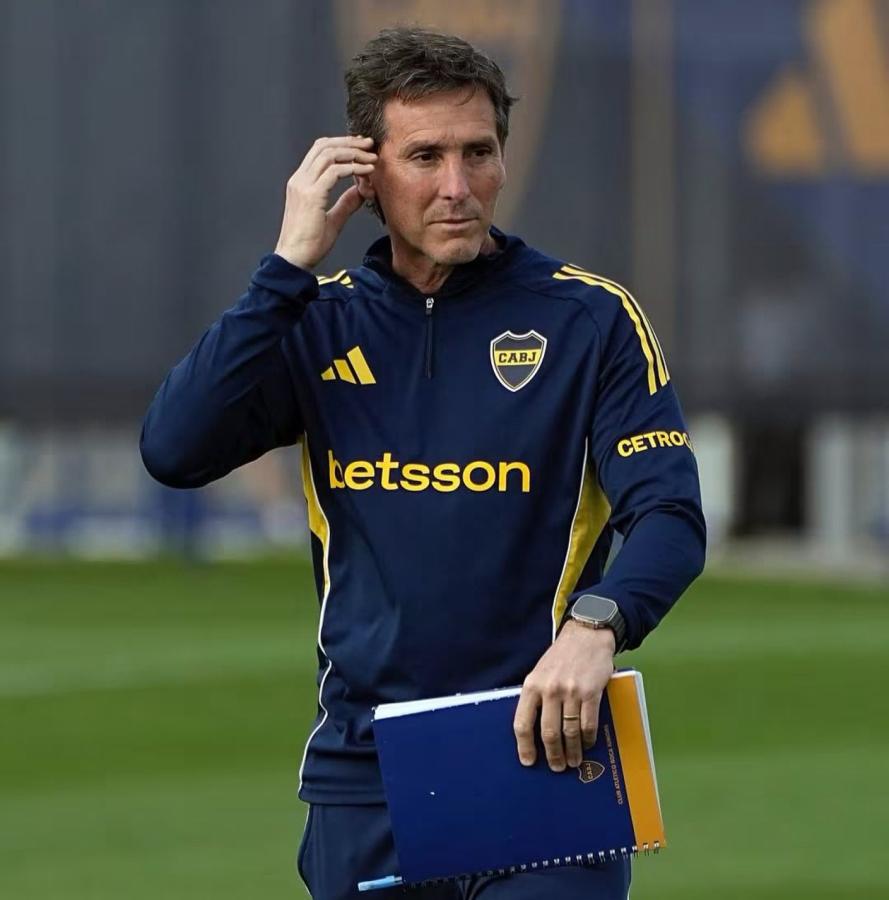 Imagen Claudio Úbeda comandó las prácticas de Boca del miércoles y jueves.