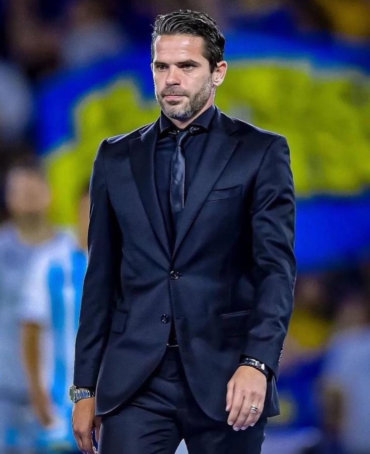 Imagen Fernando Gago está a días de concretar el sueño de dirigir a Boca.