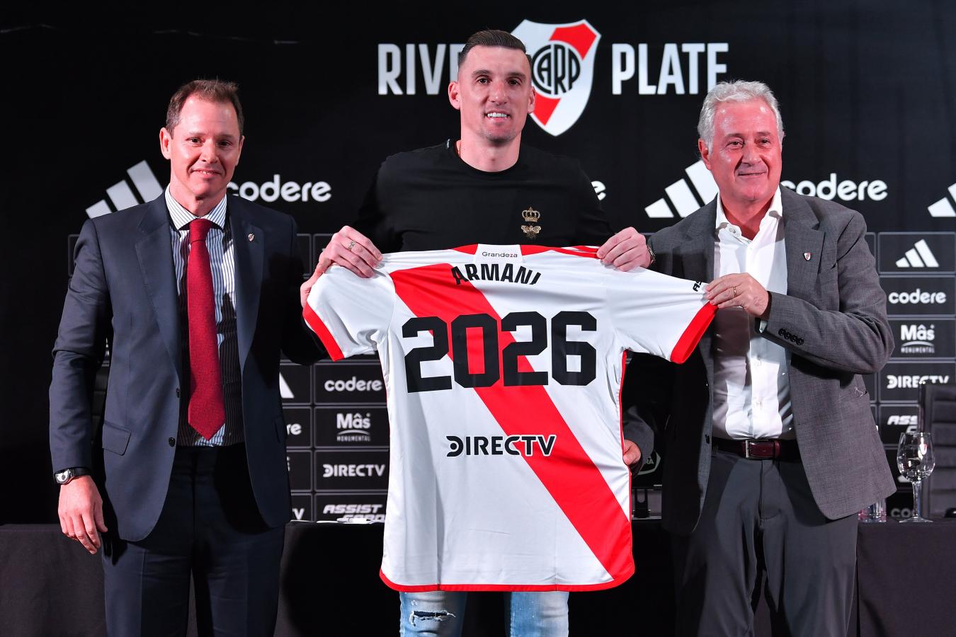 Imagen de Franco Armani renovó hasta 2026: "Quiero retirarme en River"