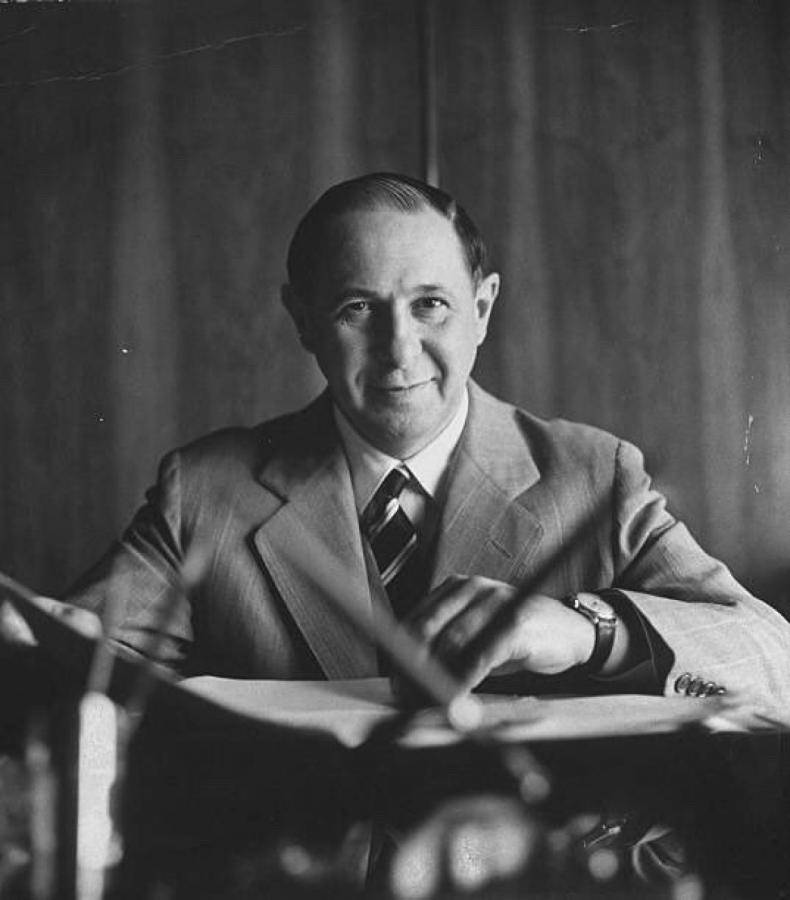 Alvaro Alsogaray, ex militar, cuando era ministro de hacienda en la presidencia de Arturo Frondizi.