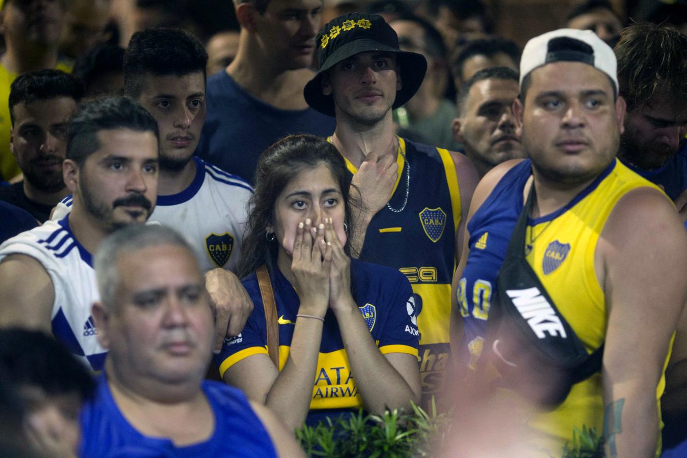 Imagen La decepción del pueblo boquense tras la caída en la final con Fluminense.