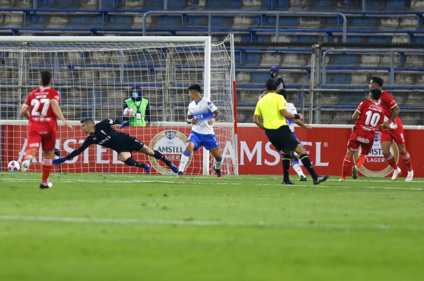 Imagen Gabriel Florentín puso el 1-0 en San Carlos de Apoquindo con este remate cruzado. Foto: Staff Images / Conmebol